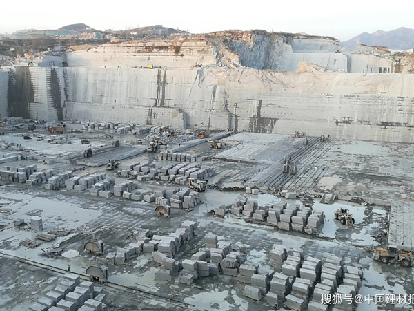 志遠(yuǎn)石材礦山資源-山東嘉祥青石板材源頭廠家