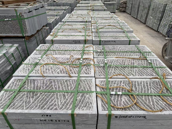 鏨道面青石板臺階 - 嘉祥志遠石材有限公司